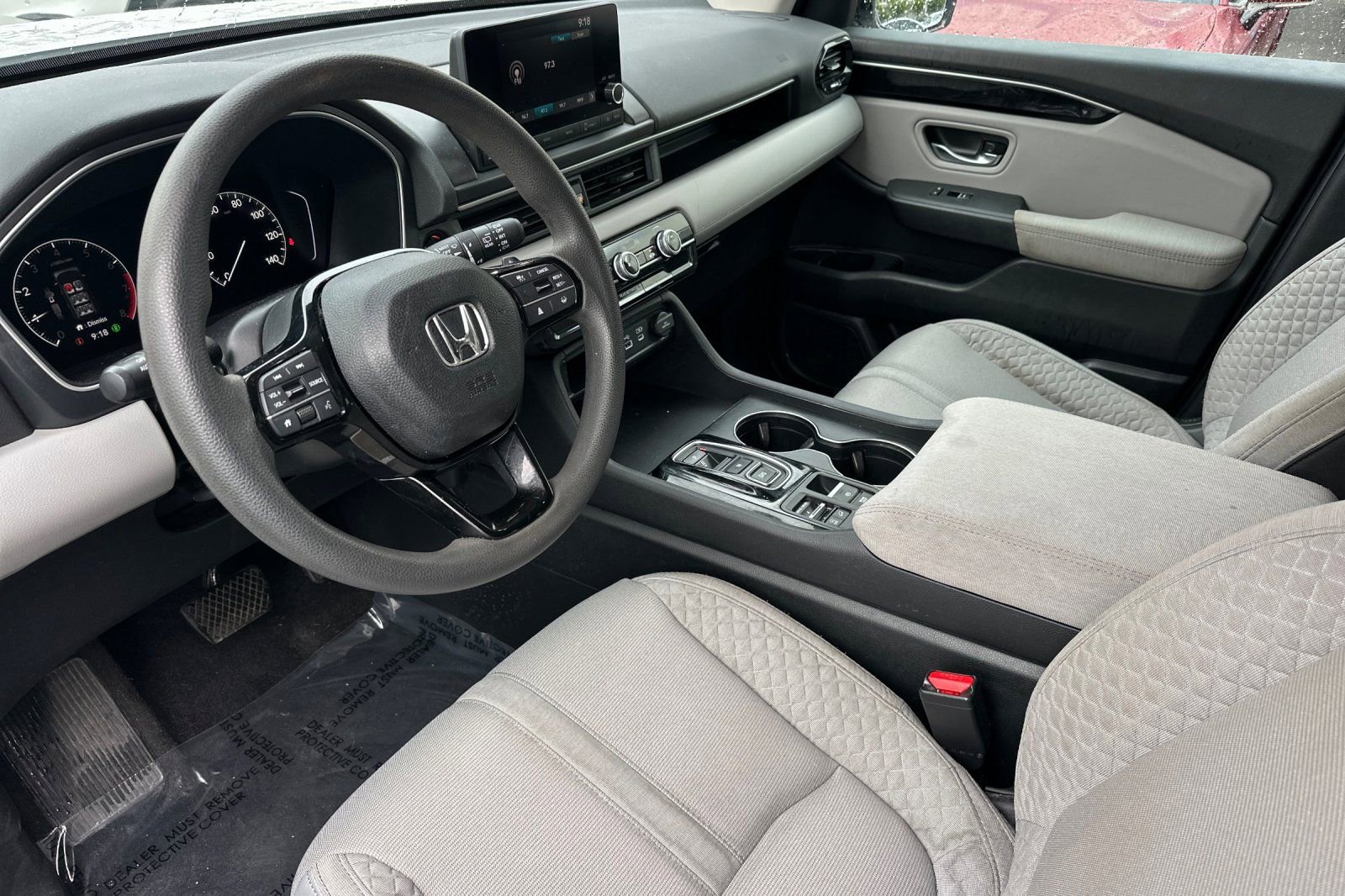 Used 2023 Honda Pilot LX image 11