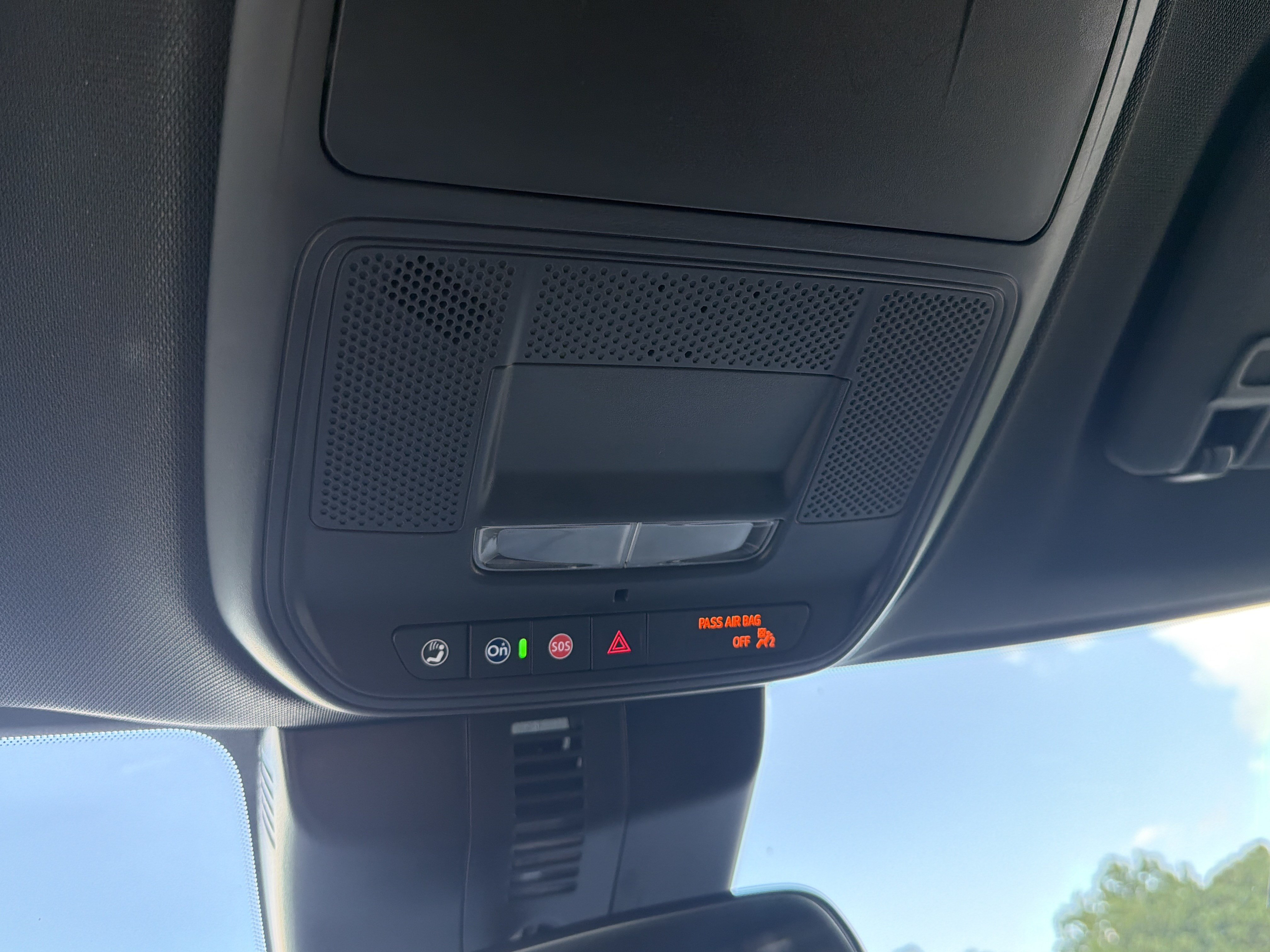 Used 2025 Chevrolet Traverse LT AWD/4WD image 5
