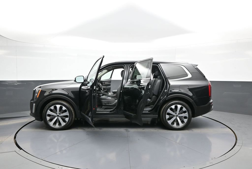 Certified 2022 Kia Telluride EX w/ EX Premium Package image 45