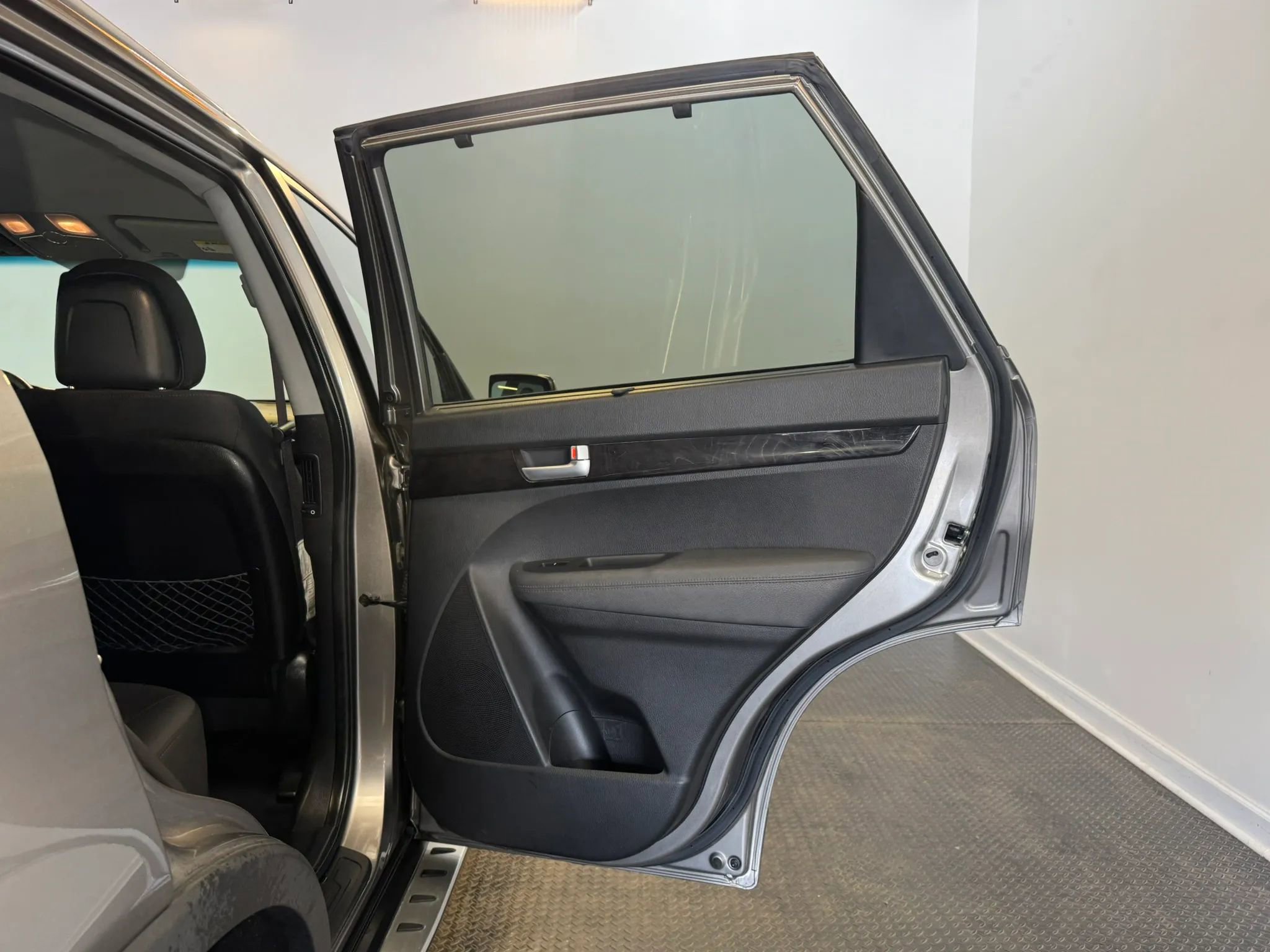 Used 2014 Kia Sorento LX image 27