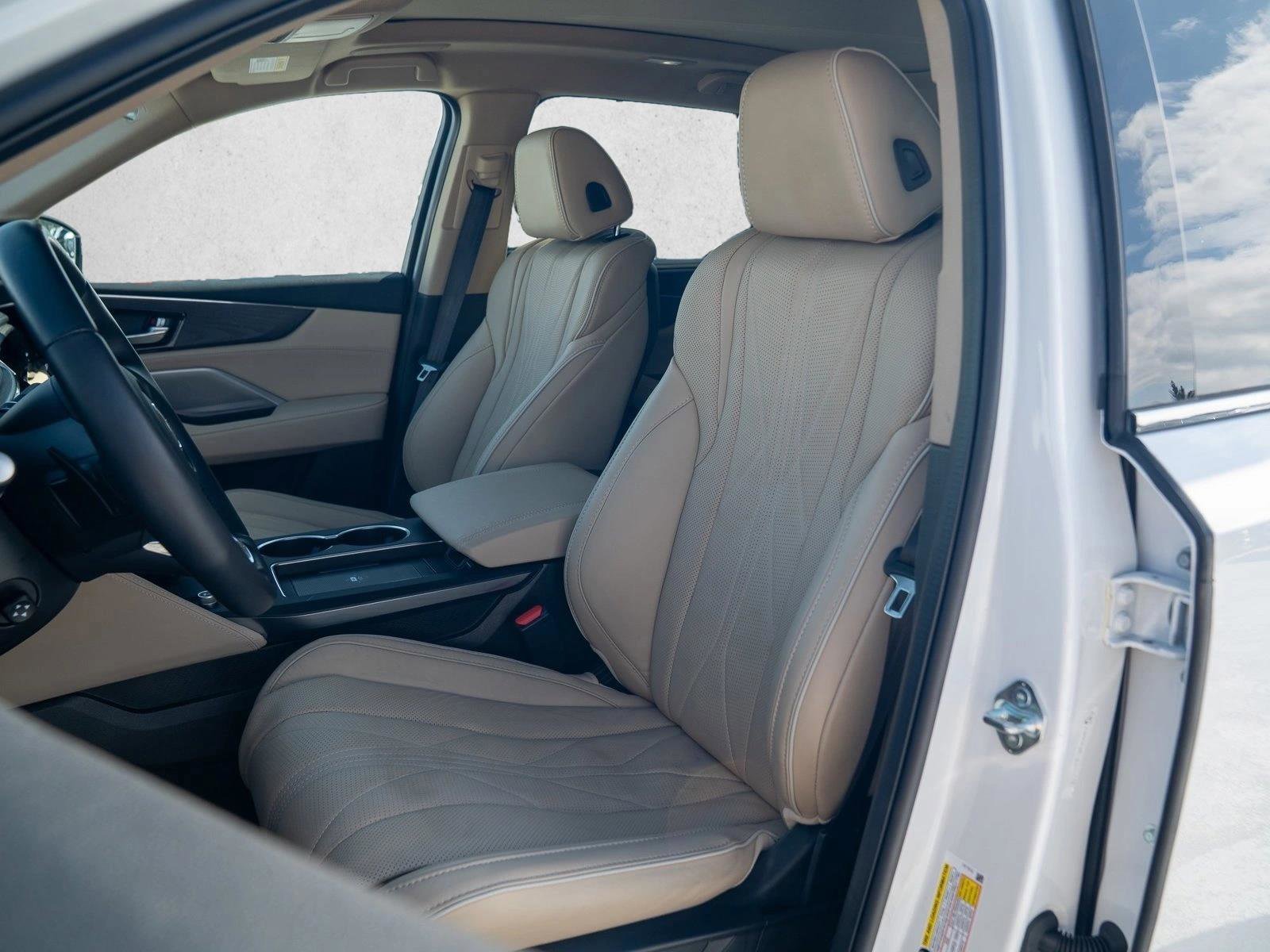 Used 2025 Acura MDX SH-AWD w/ Advance Package image 17