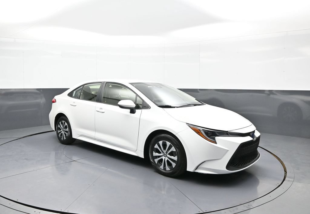 Certified 2020 Toyota Corolla LE FWD image 4