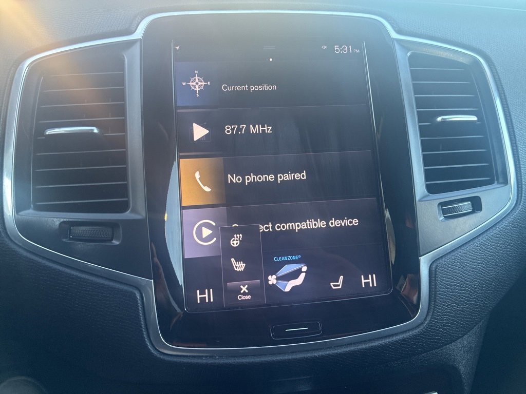 Used 2019 Volvo XC90 T5 Momentum w/ Multimedia Package image 9