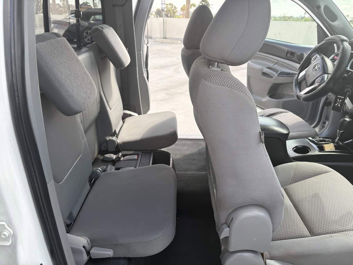 Used 2015 Toyota Tacoma 2WD Access Cab image 15