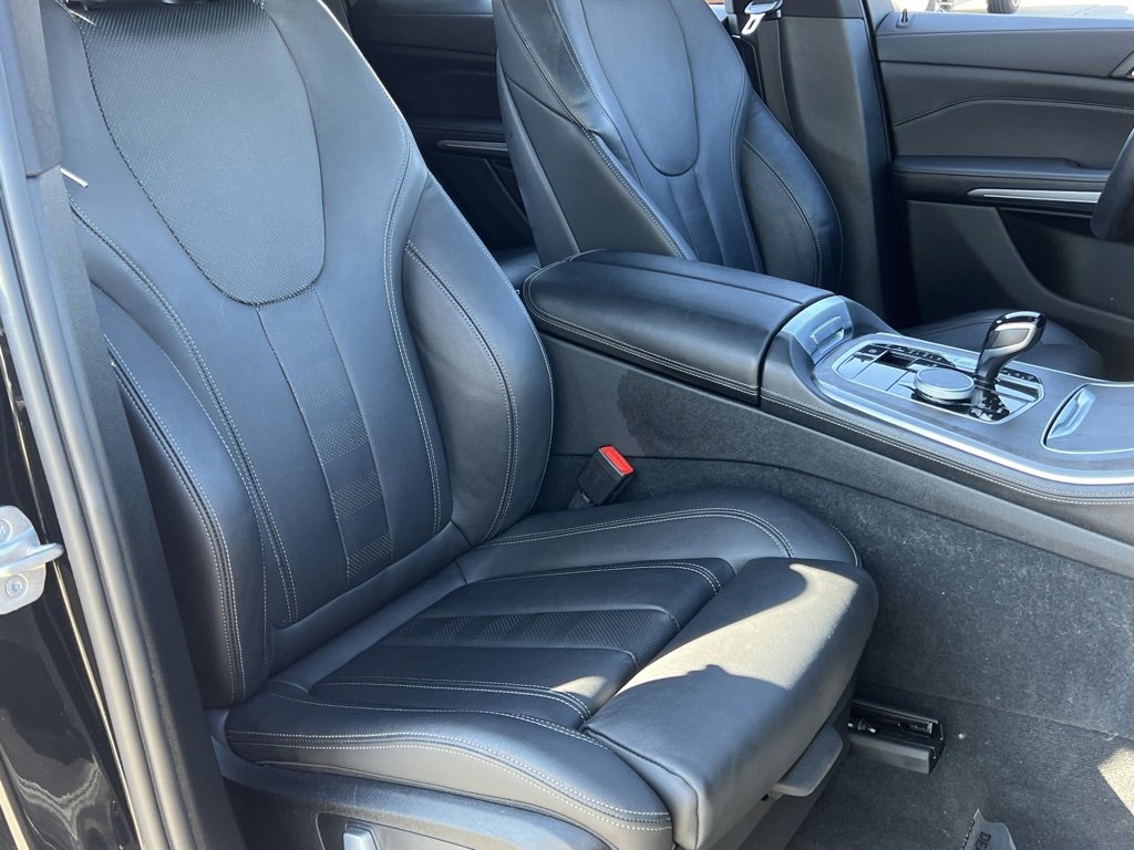 Used 2022 BMW X5 xDrive40i w/ Parking Assistance Package image 35