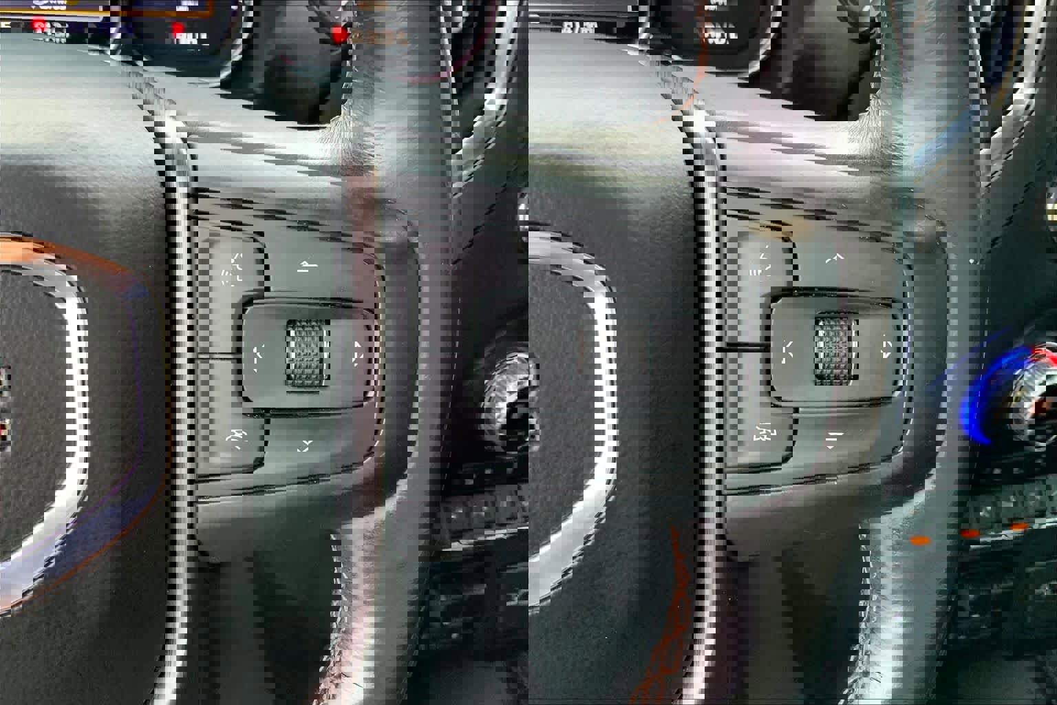 Used 2020 GMC Sierra 1500 AT4 w/ AT4 Premium Package image 24