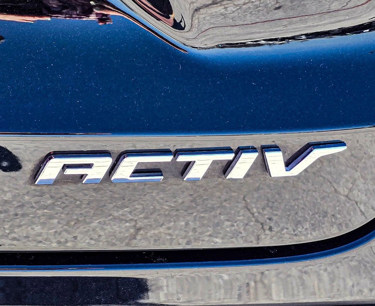 Certified 2025 Chevrolet Trax ACTIV w/ Sunroof Package image 7