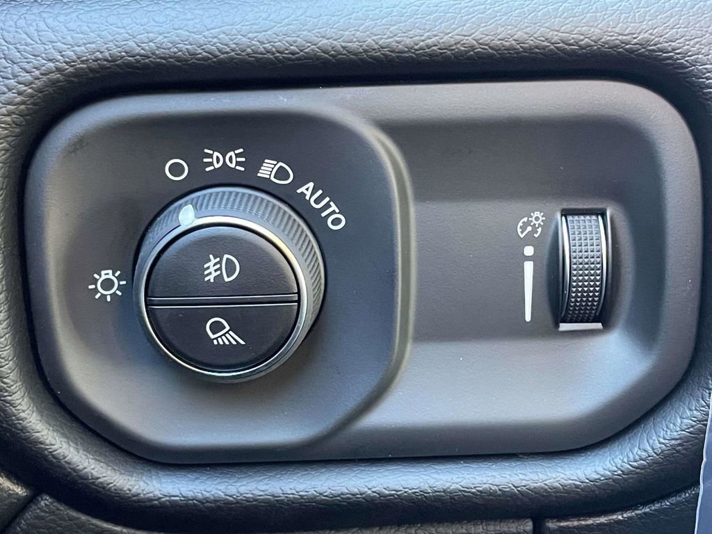 New 2026 RAM 5500 Tradesman w/ Chrome Appearance Group image 27