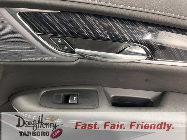 Used 2025 Cadillac XT6 Premium Luxury image 44