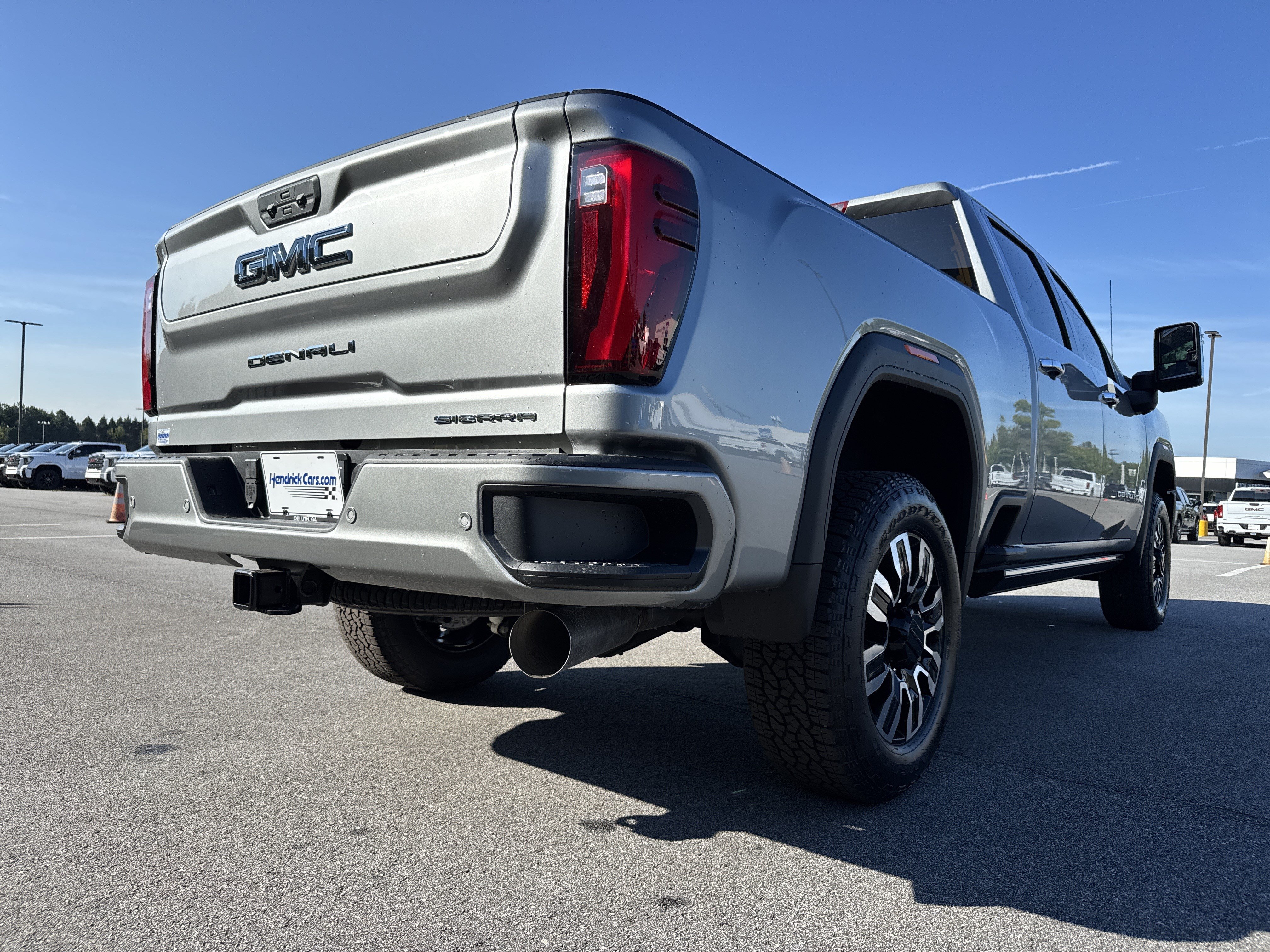 New 2026 GMC Sierra 2500 Denali Ultimate AWD/4WD image 10