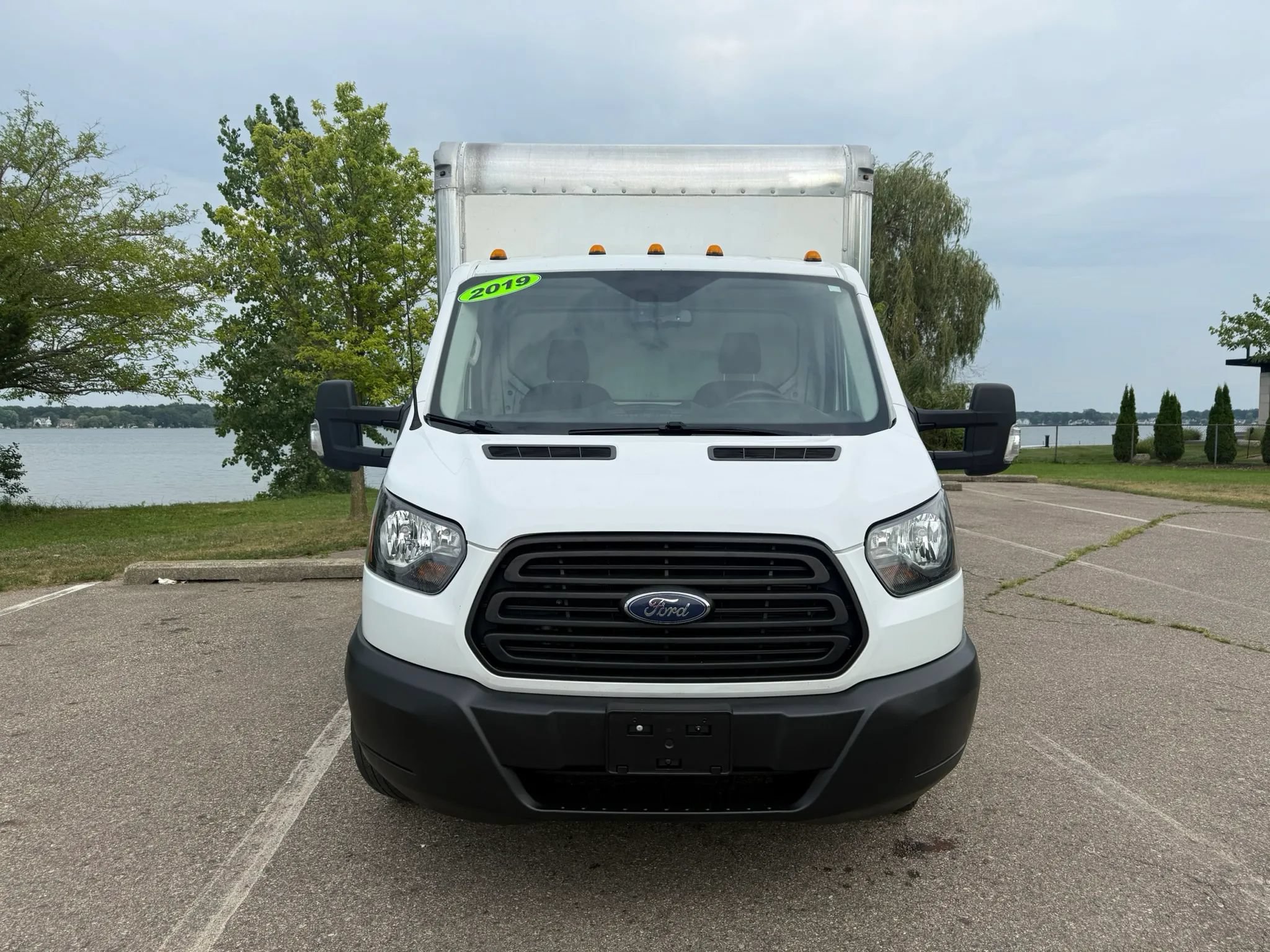 Used 2019 Ford Transit 350 156 DRW RWD image 2
