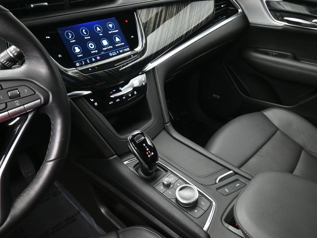 Used 2024 Cadillac XT6 Premium Luxury image 8
