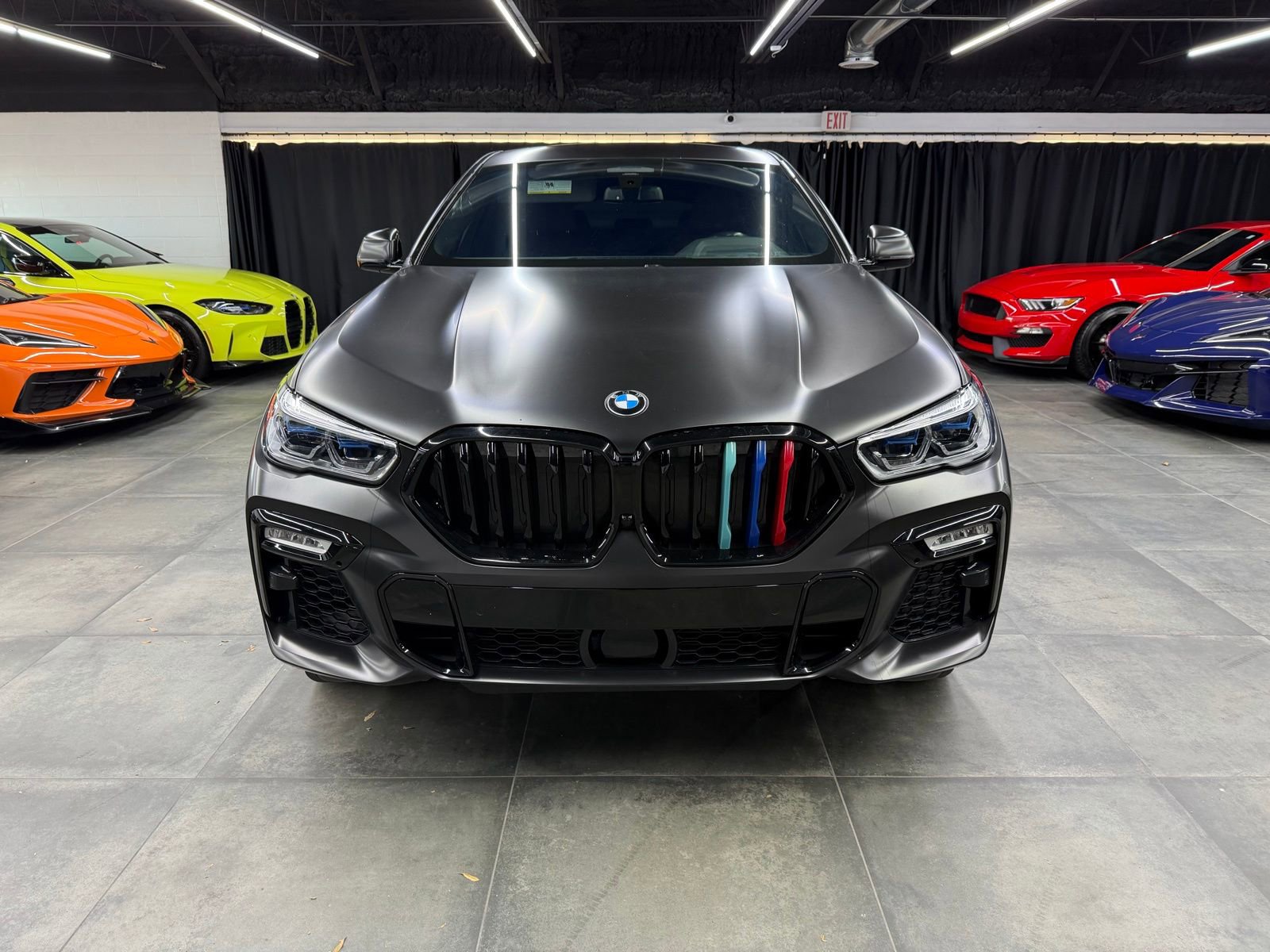Used 2021 BMW X6 M50i w/ Executive Package image 10