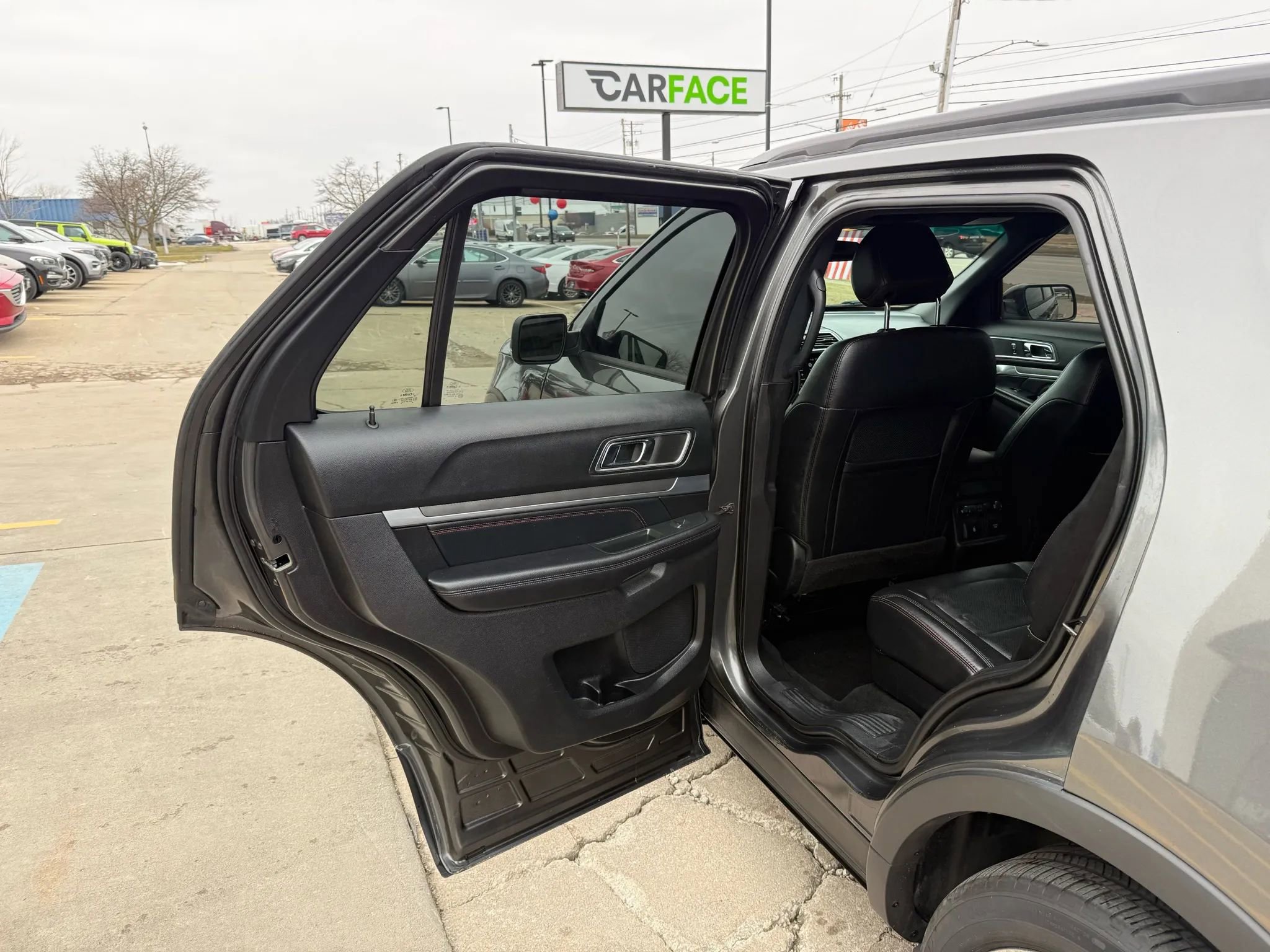 Used 2017 Ford Explorer Sport w/ Equipment Group 401A AWD/4WD image 20