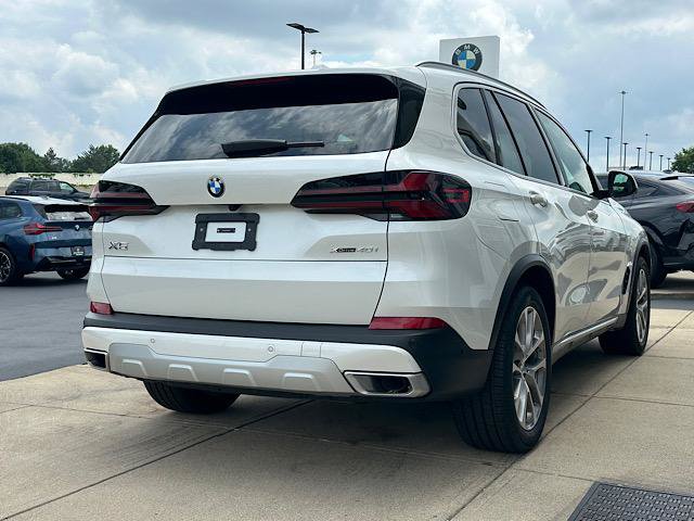 Used 2026 BMW X5 xDrive40i AWD/4WD image 9