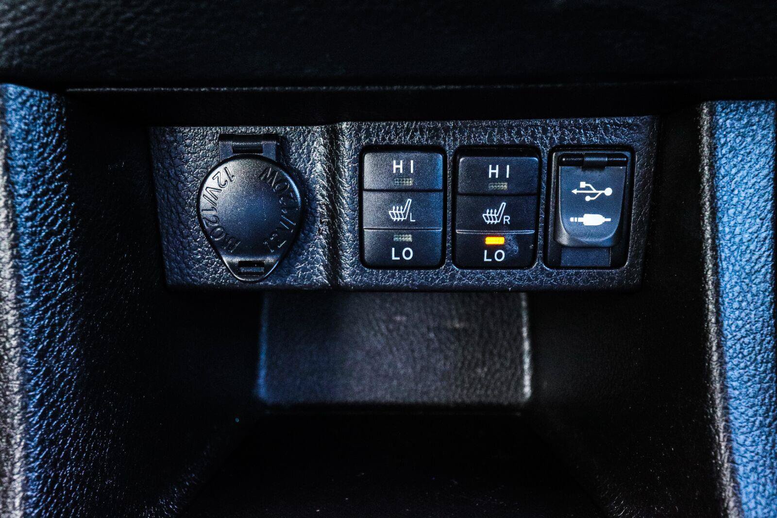 Used 2015 Toyota Corolla S Premium FWD image 12