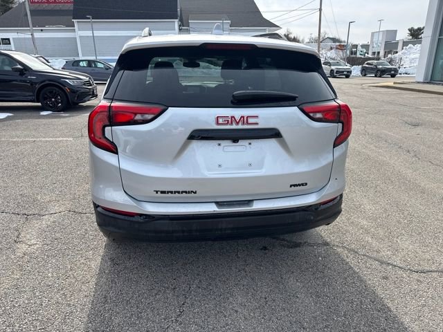 Used 2020 GMC Terrain SLE w/ Driver Convenience Package image 6