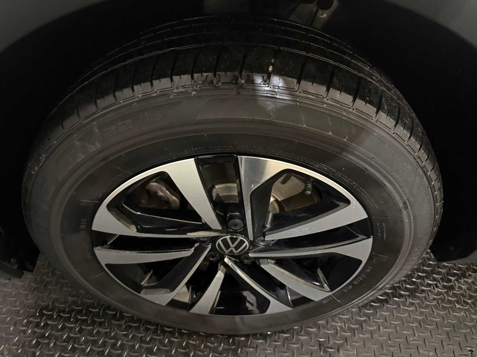 Certified 2022 Volkswagen Tiguan S FWD image 8