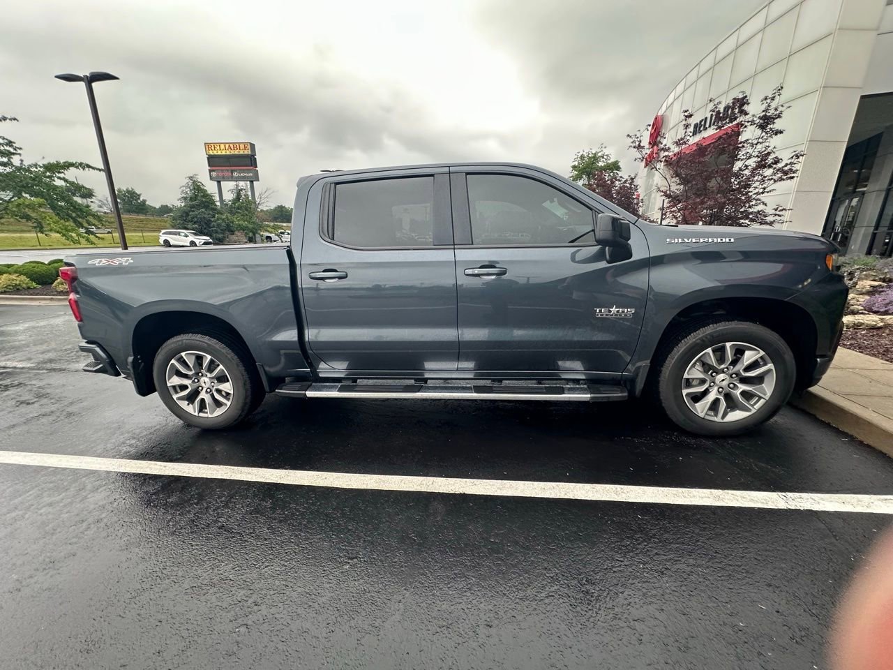 Used 2020 Chevrolet Silverado 1500 RST w/ Texas Edition AWD/4WD image 5