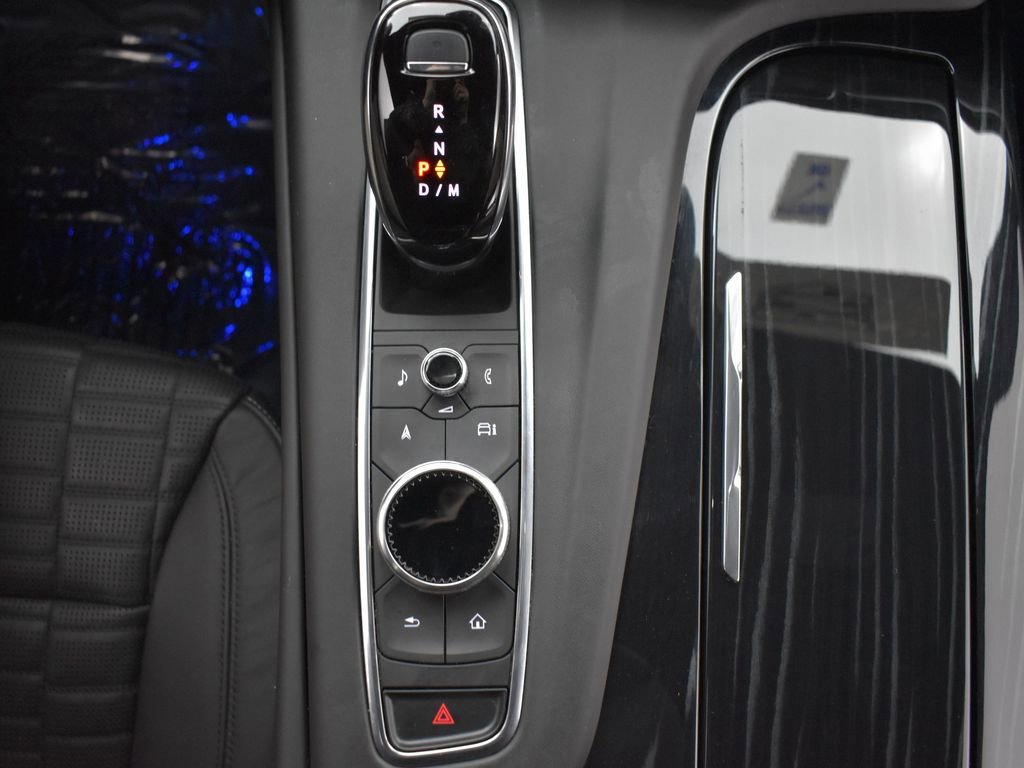 Used 2024 Cadillac Escalade V w/ LPO, ONYX Package image 22