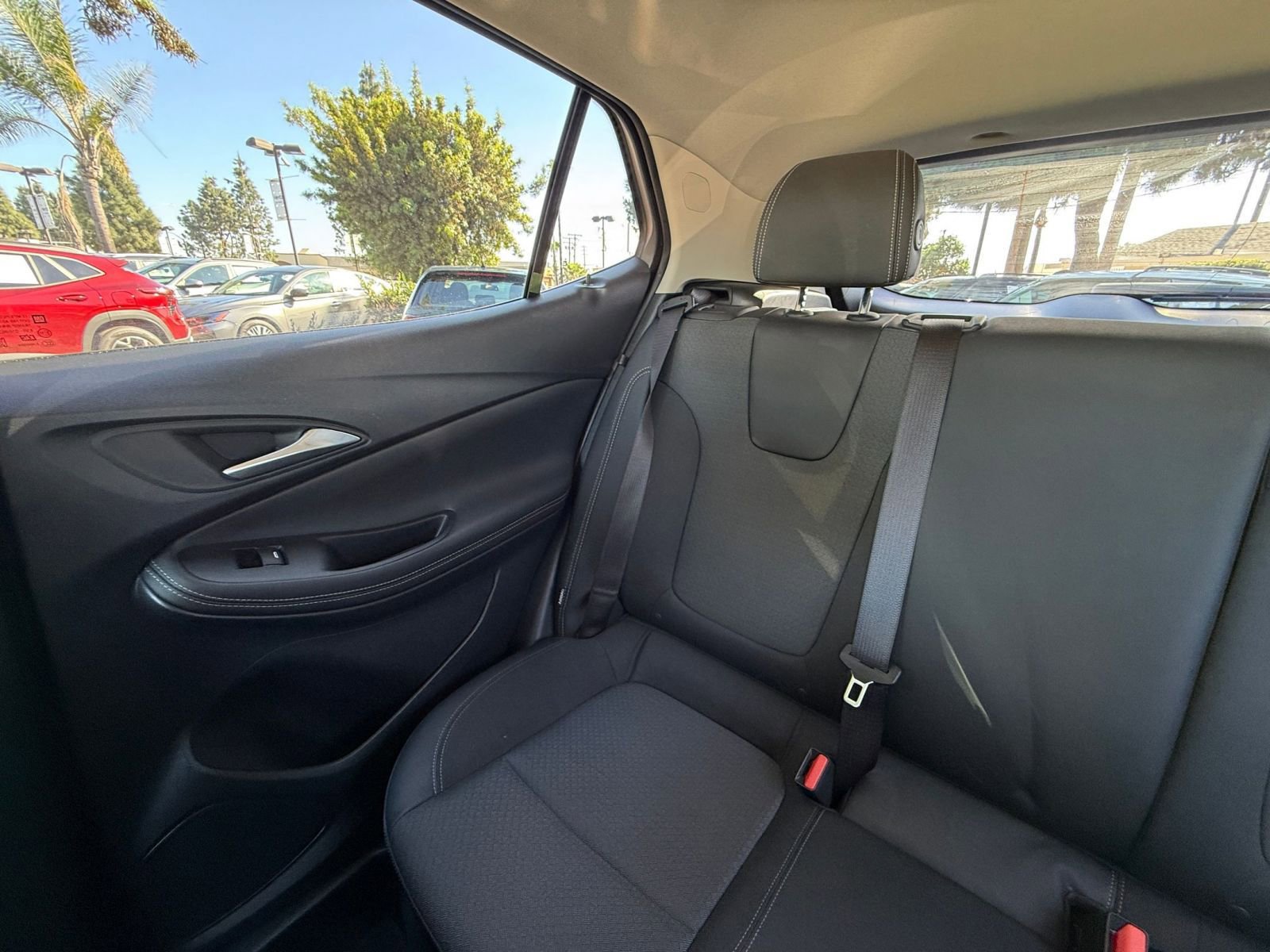 Used 2025 Buick Encore GX Preferred image 36