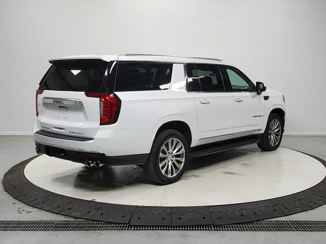Used 2021 GMC Yukon XL Denali w/ Advanced Technology Package AWD/4WD image 8