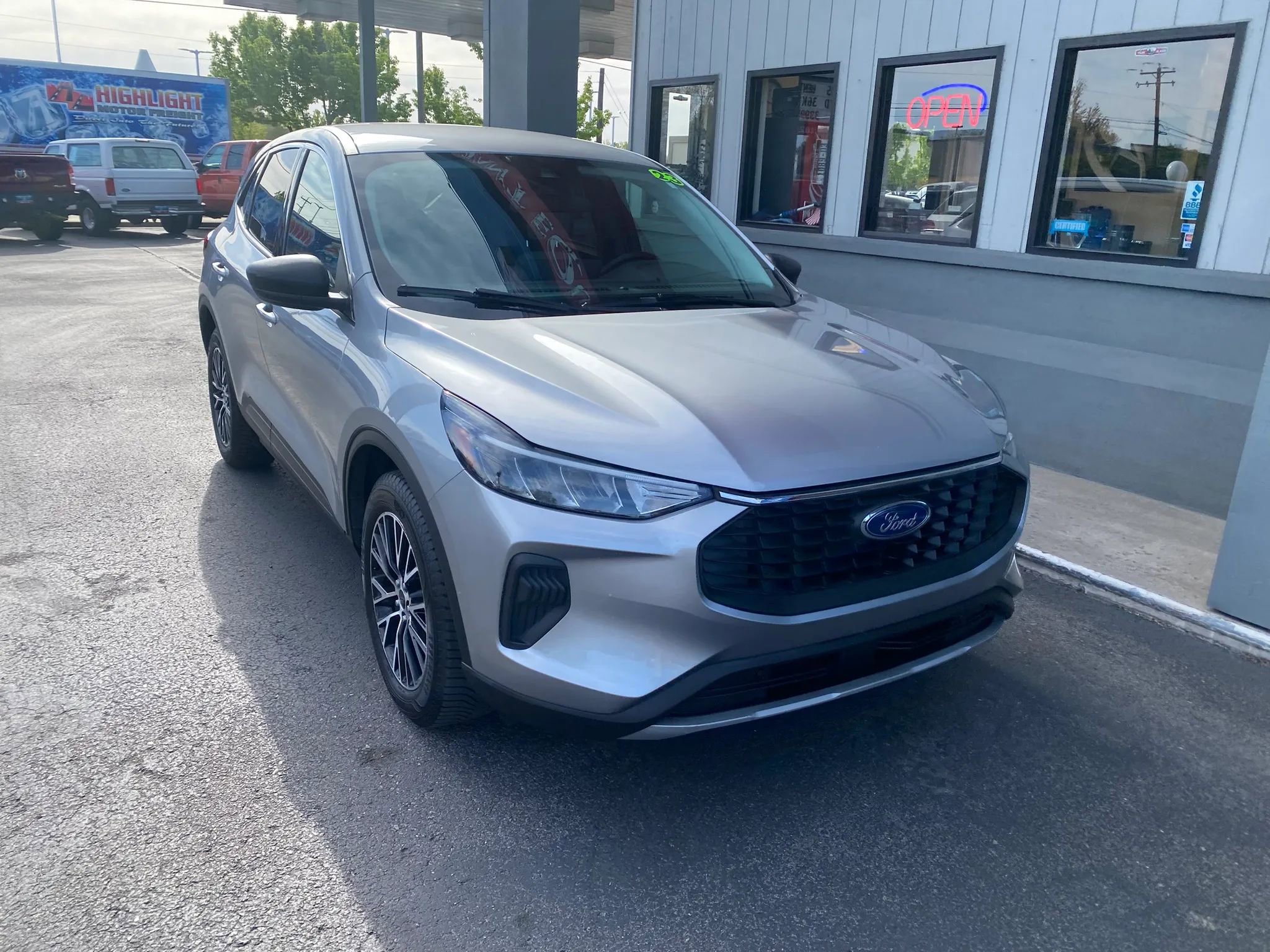 Used 2023 Ford Escape Active w/ Tech Pack #1 AWD/4WD image 34