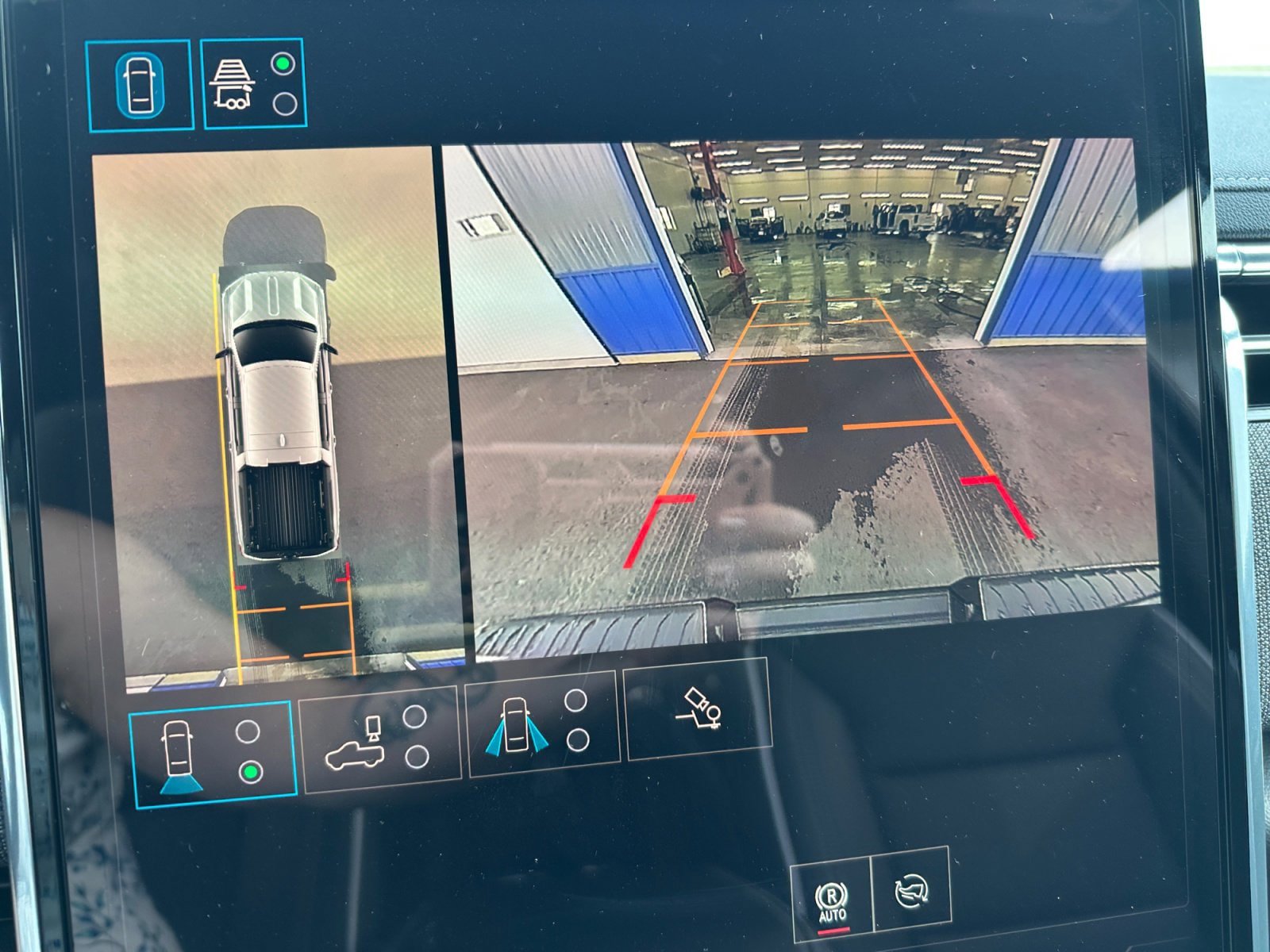 New 2026 GMC Sierra EV Elevation AWD/4WD image 18