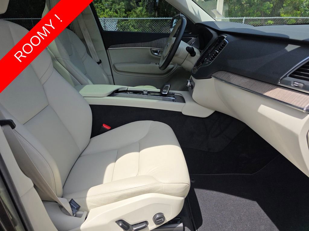 Used 2023 Volvo XC90 B6 Core w/ Protection Package Premier AWD/4WD image 14