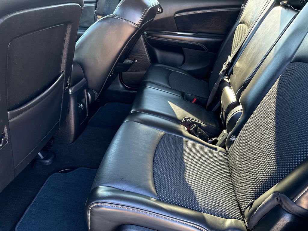 Used 2019 Dodge Journey Crossroad image 18
