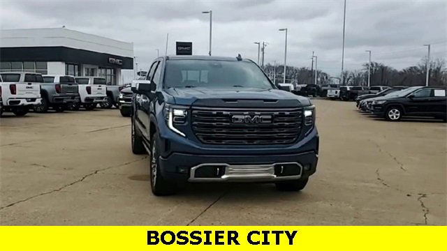 Used 2025 GMC Sierra 1500 Denali Ultimate image 3