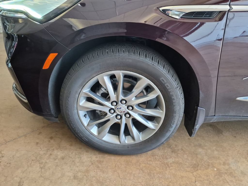 Used 2023 Buick Enclave Avenir w/ Avenir Technology Package AWD/4WD image 16