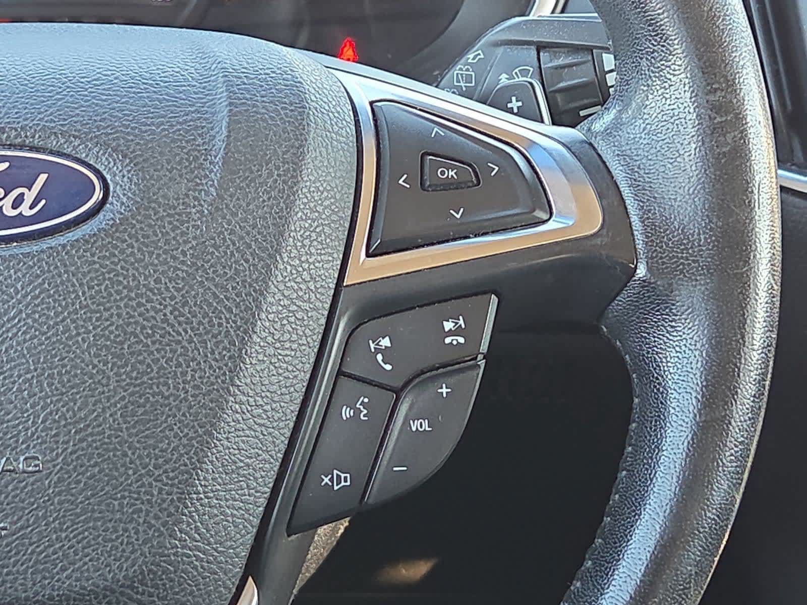 Used 2019 Ford Edge Titanium w/ Equipment Group 301A AWD/4WD image 25