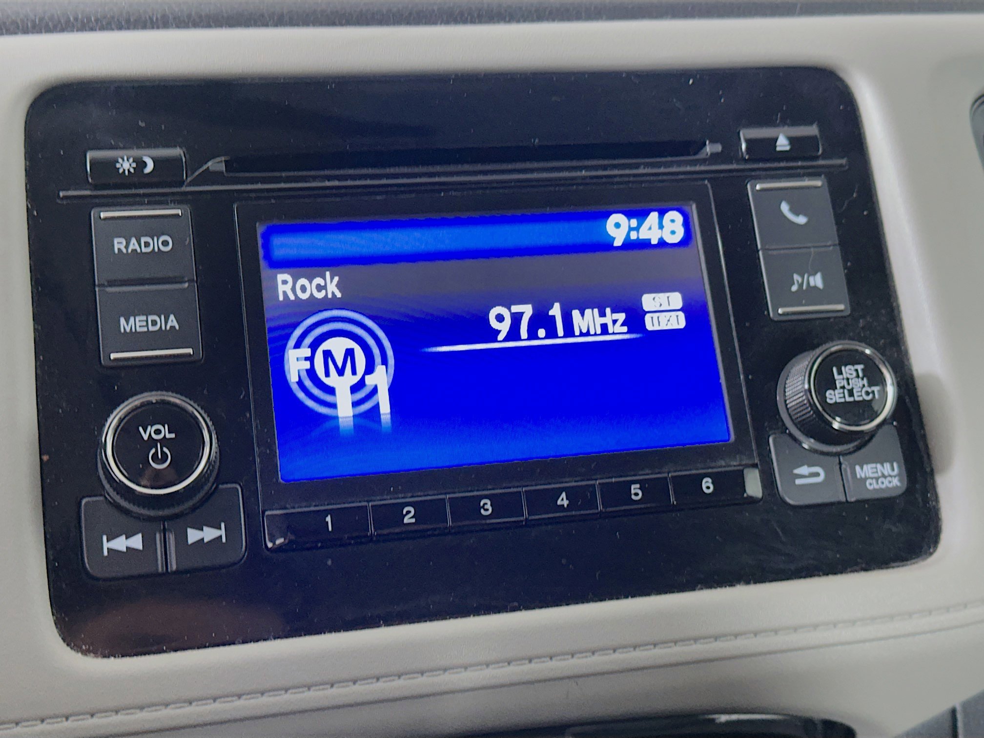 Used 2022 Honda HR-V LX image 21