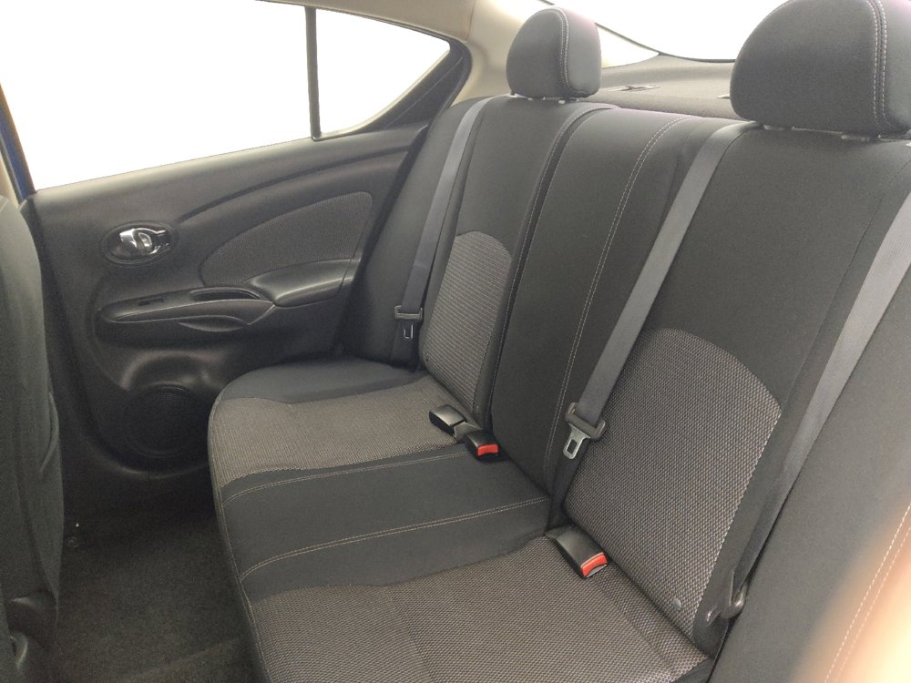 Used 2016 Nissan Versa SL image 18