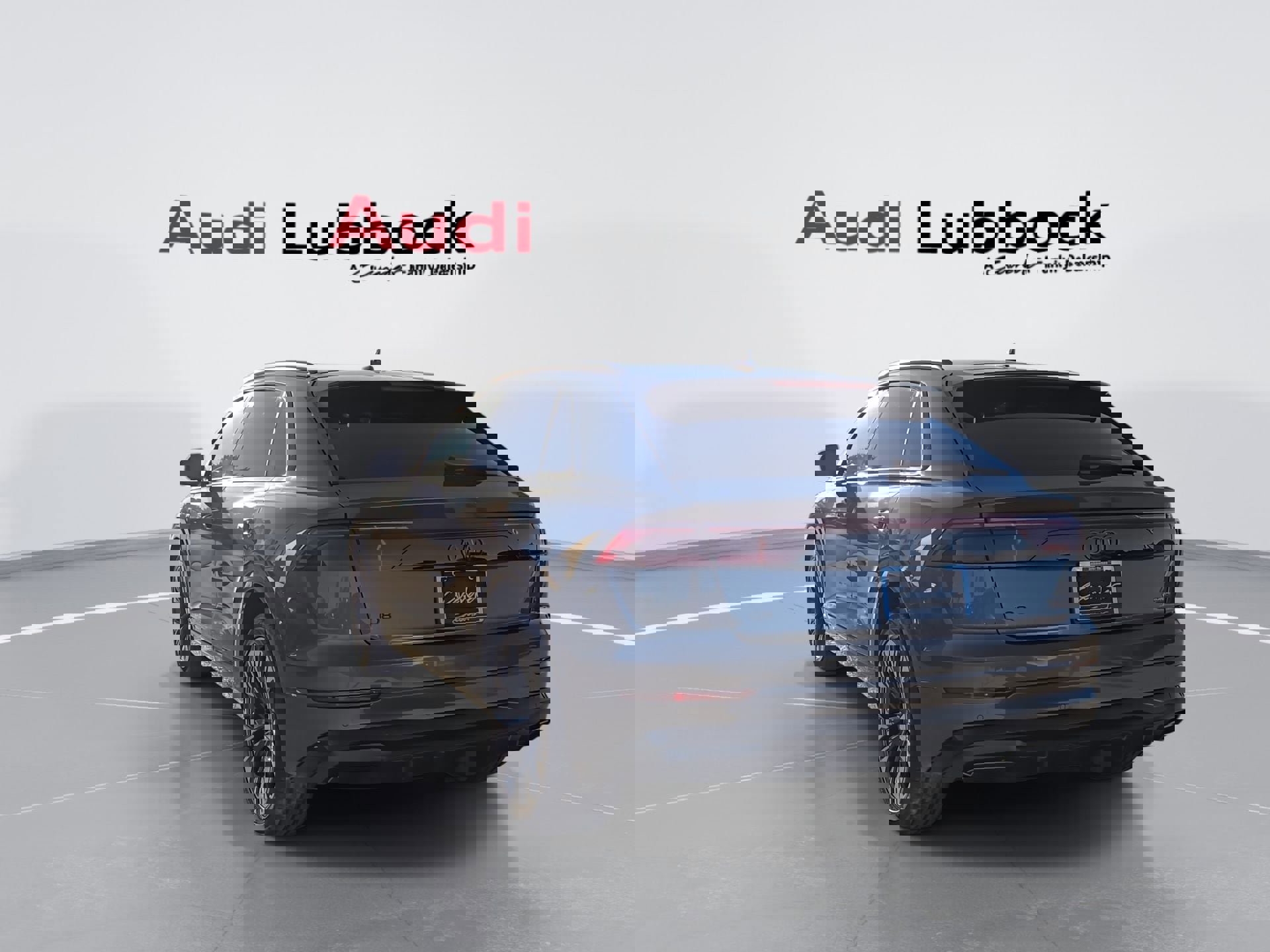 New 2026 Audi Q8 Premium Plus image 7