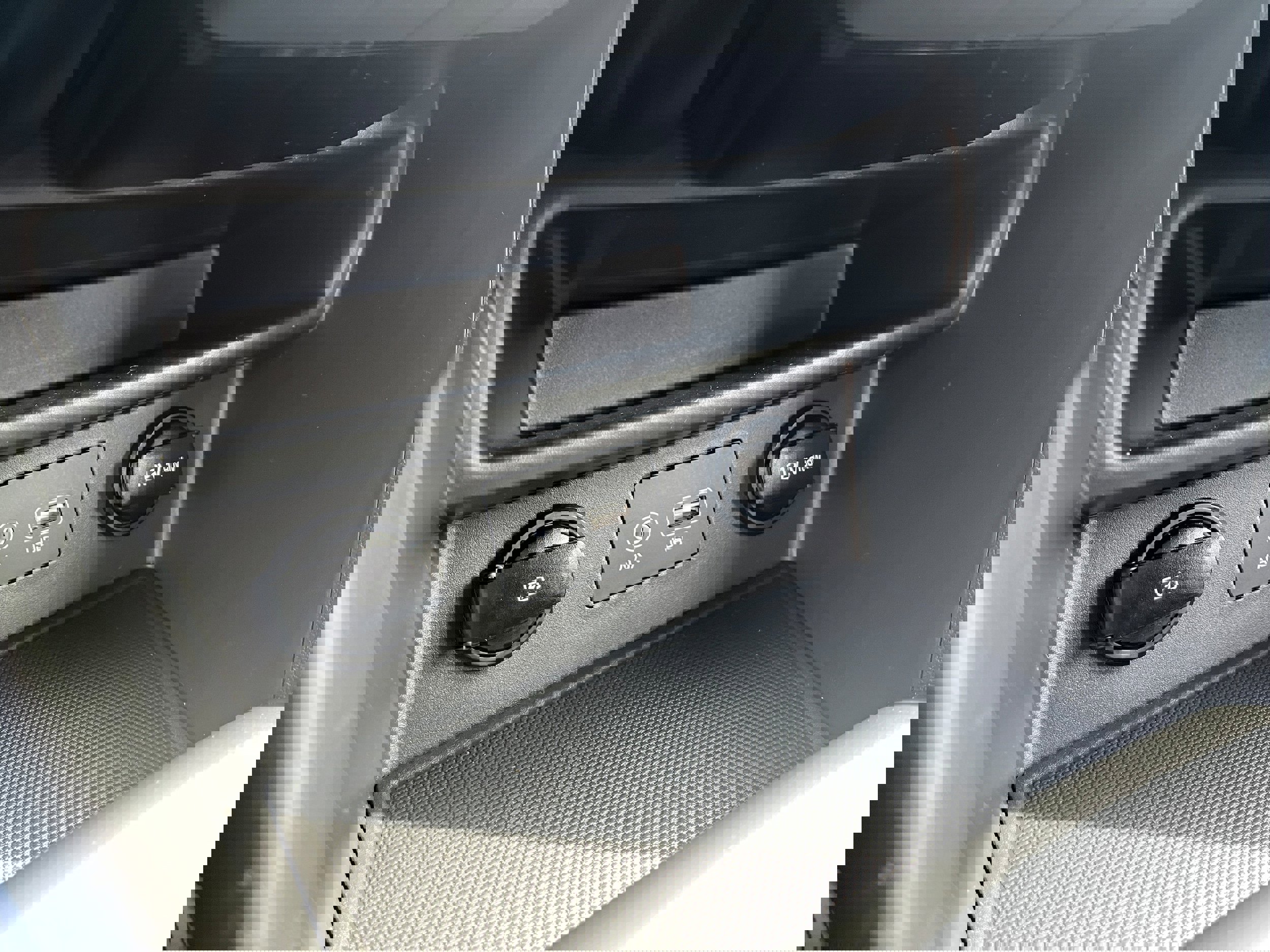 Used 2021 Hyundai Kona SE image 16