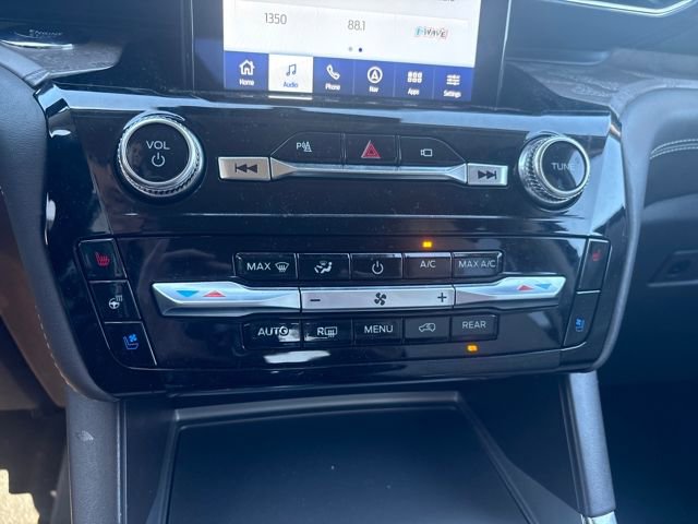 Used 2022 Ford Explorer Platinum w/ Equipment Group 601A image 21