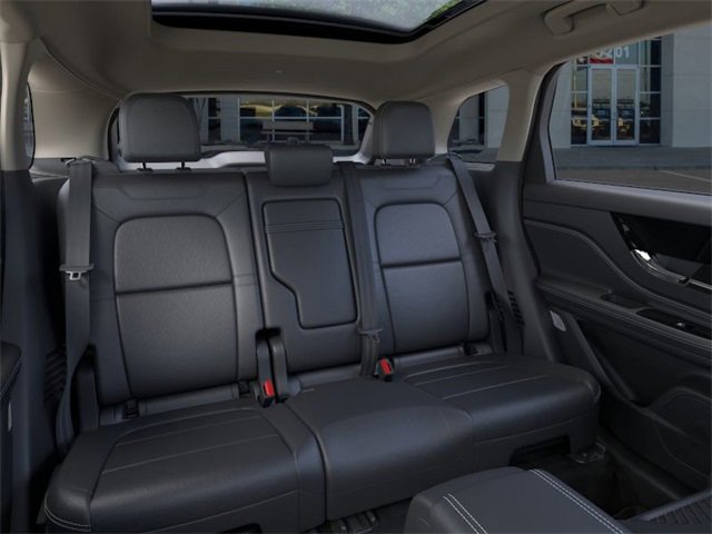 Used 2024 Lincoln Corsair Grand Touring image 11