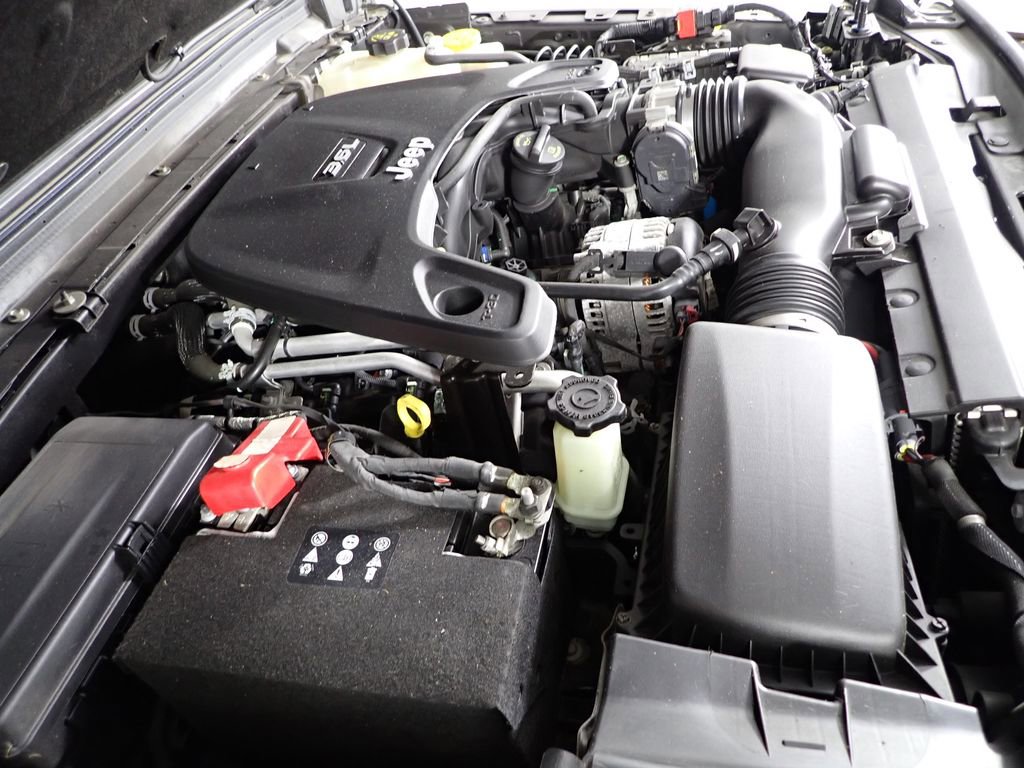 Used 2020 Jeep Wrangler Sport AWD/4WD image 14