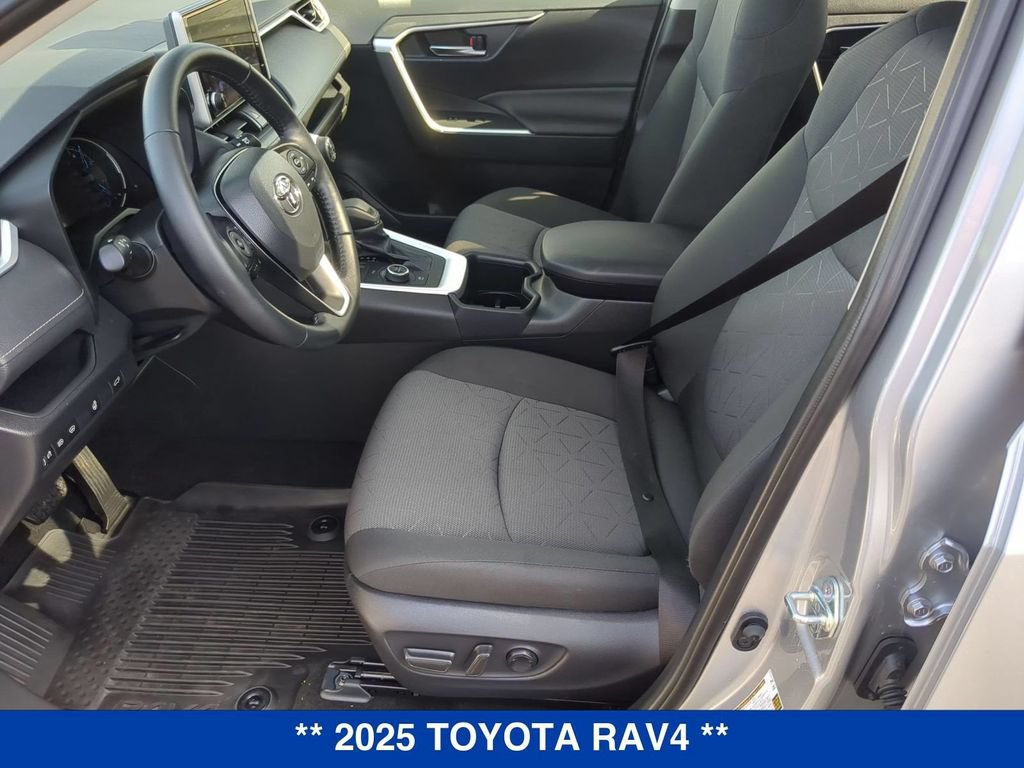 Used 2025 Toyota RAV4 XLE w/ Convenience Package AWD/4WD image 17