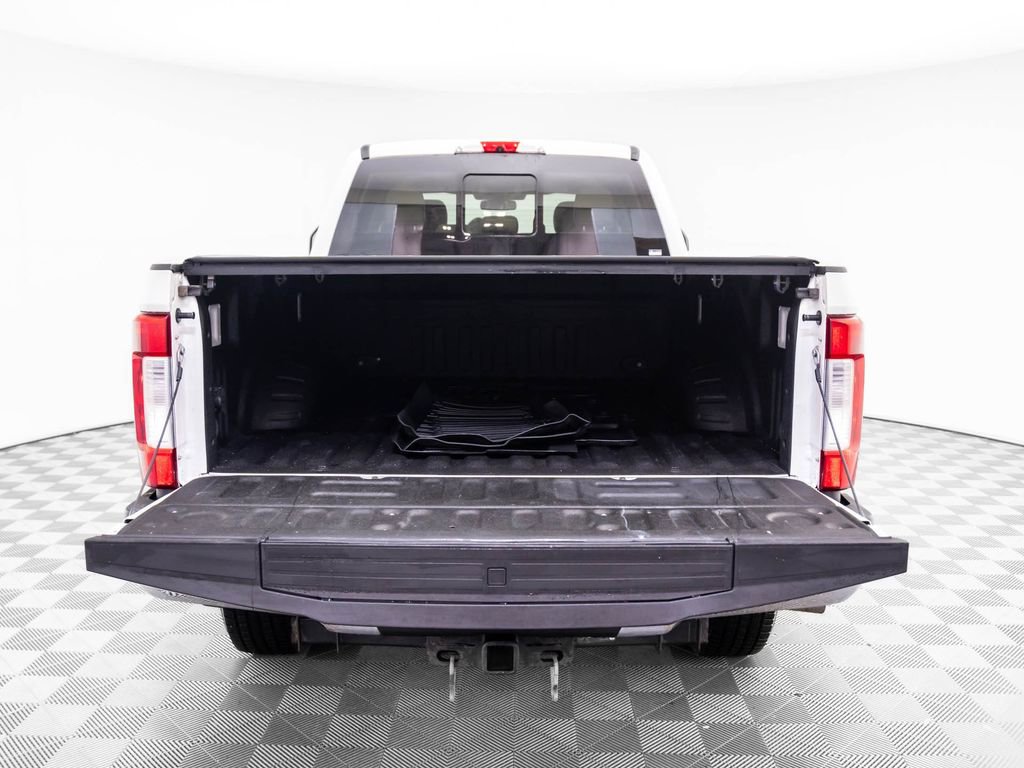 Used 2019 Ford F350 Lariat w/ Lariat Ultimate Package image 32