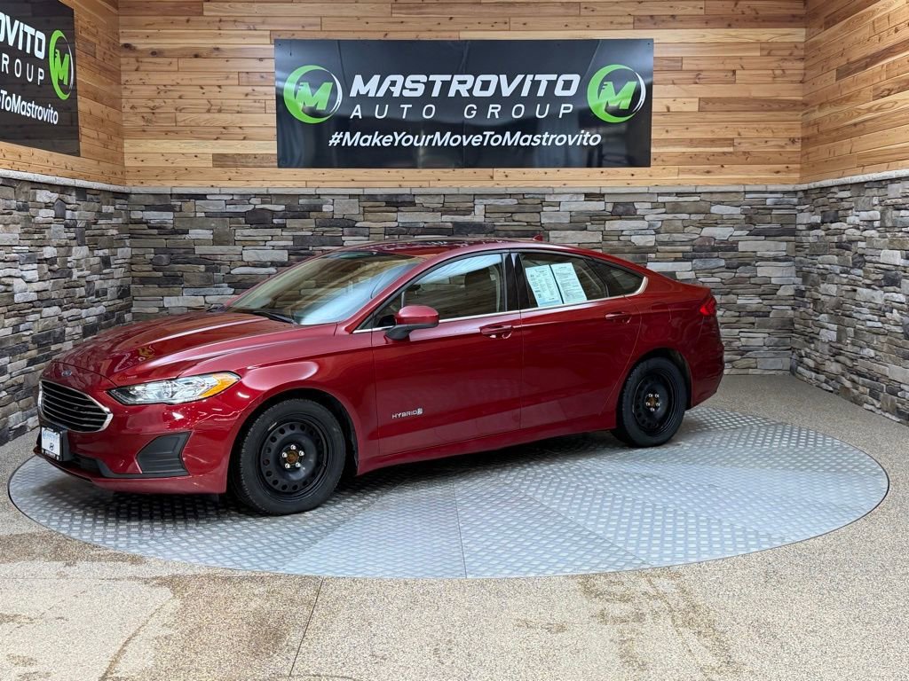 Used 2019 Ford Fusion SE image 3