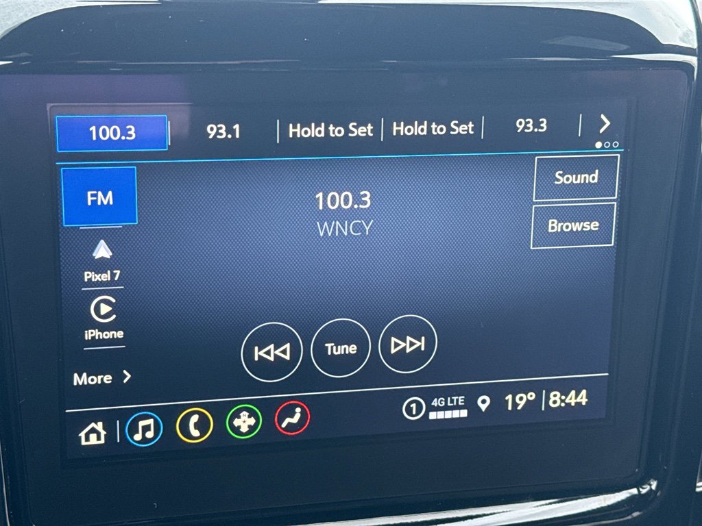 Used 2023 Chevrolet Traverse LT image 19