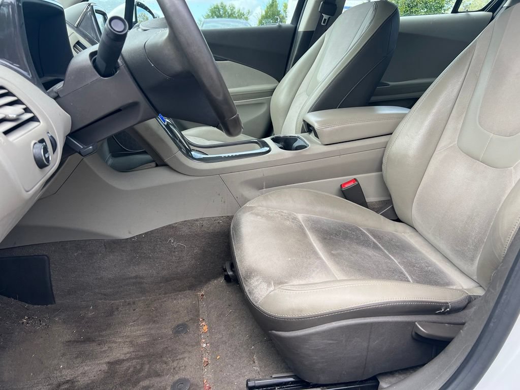 Used 2015 Chevrolet Volt Premium w/ Premium Trim Package FWD image 18