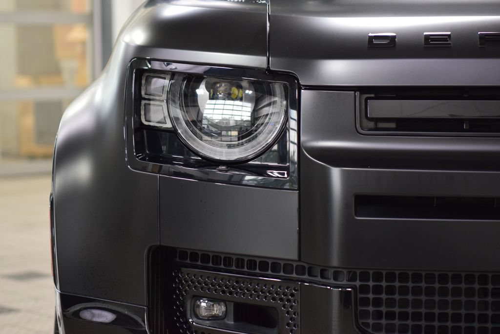 Used 2024 Land Rover Defender 130 X AWD/4WD image 12