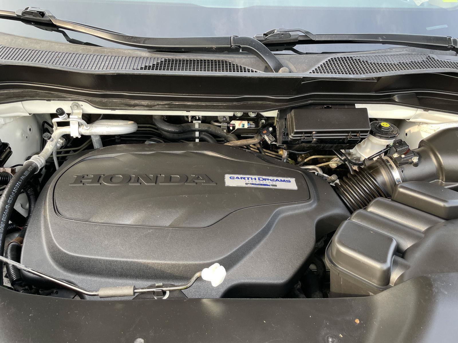 Used 2018 Honda Pilot Touring image 11