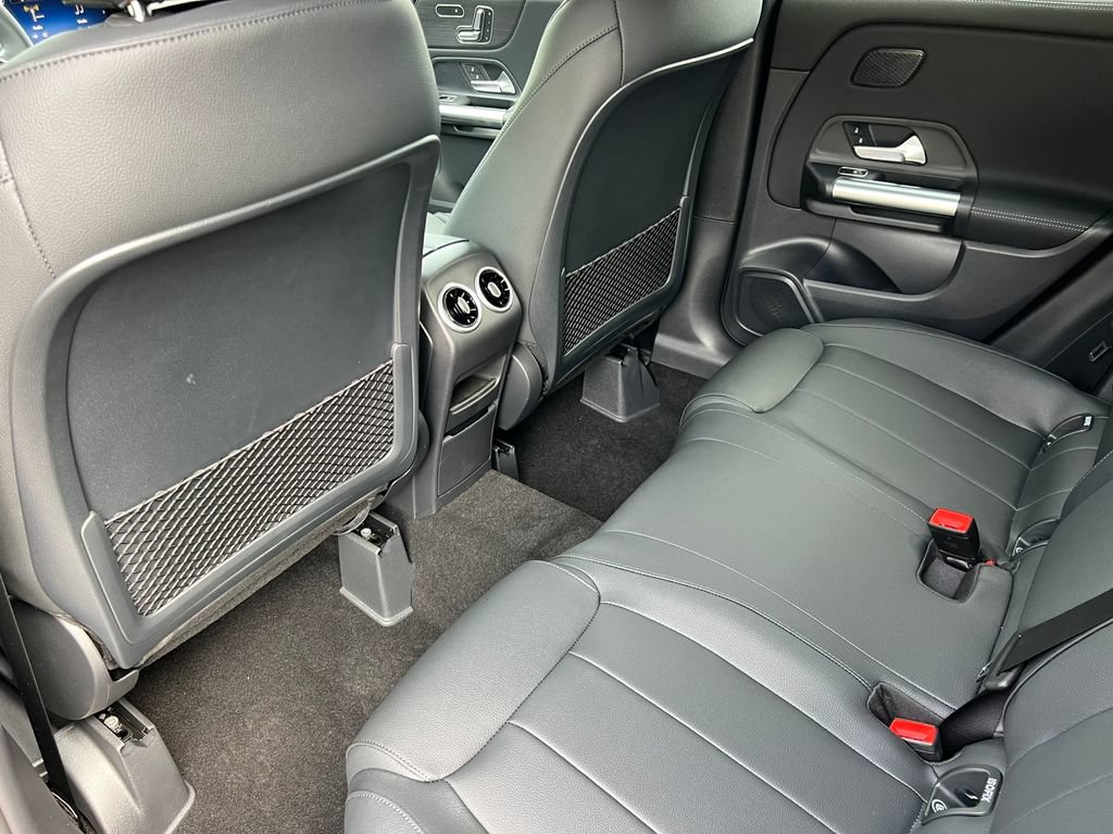 New 2026 Mercedes-Benz GLA 250 4MATIC image 37