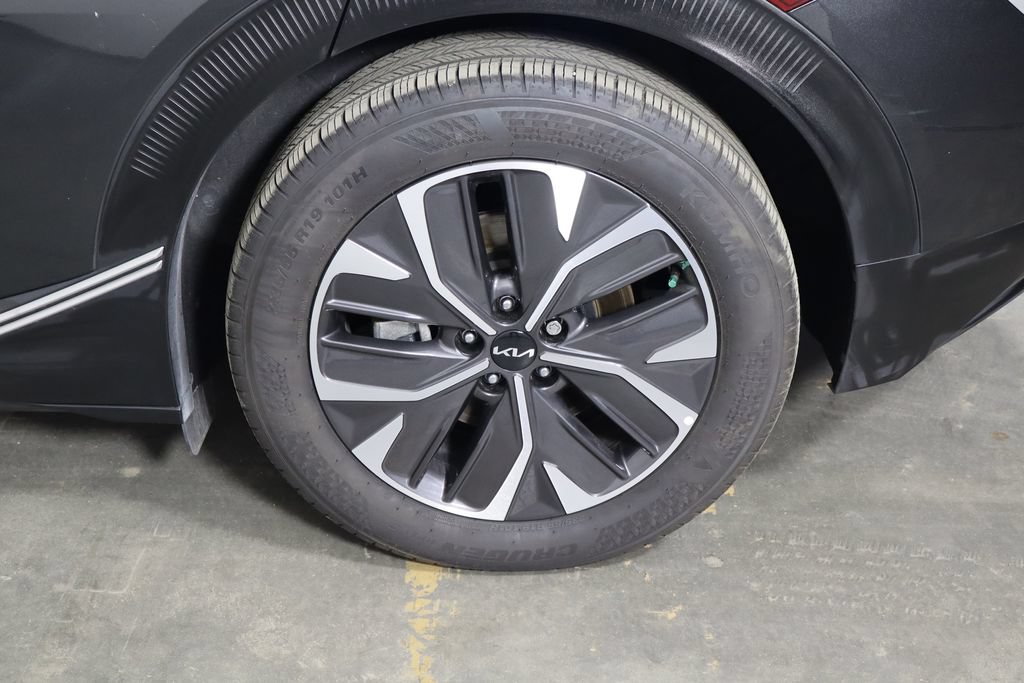 Used 2024 Kia EV6 Light RWD image 45