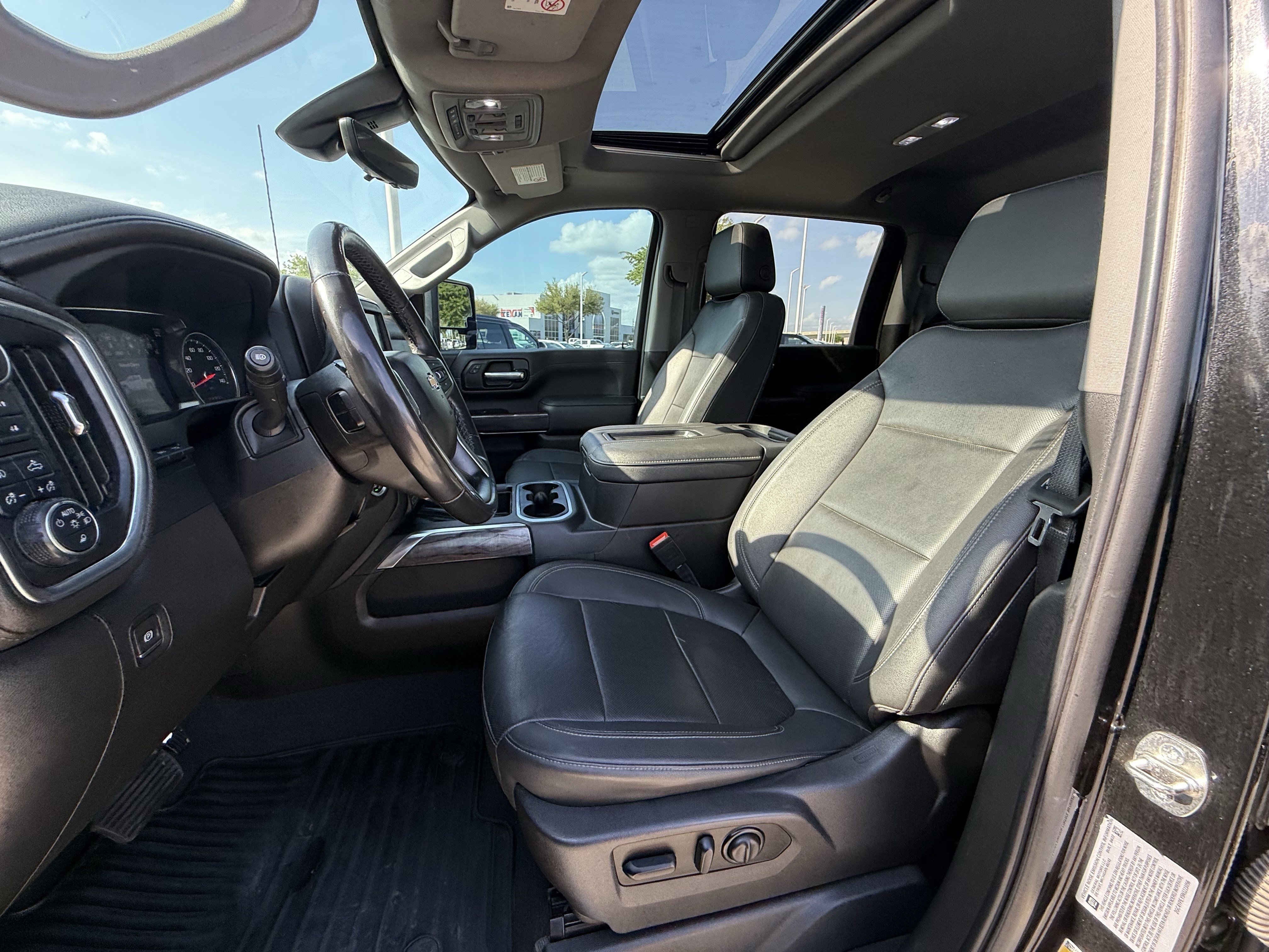 Used 2022 Chevrolet Silverado 2500 LTZ w/ LTZ Texas Edition image 27